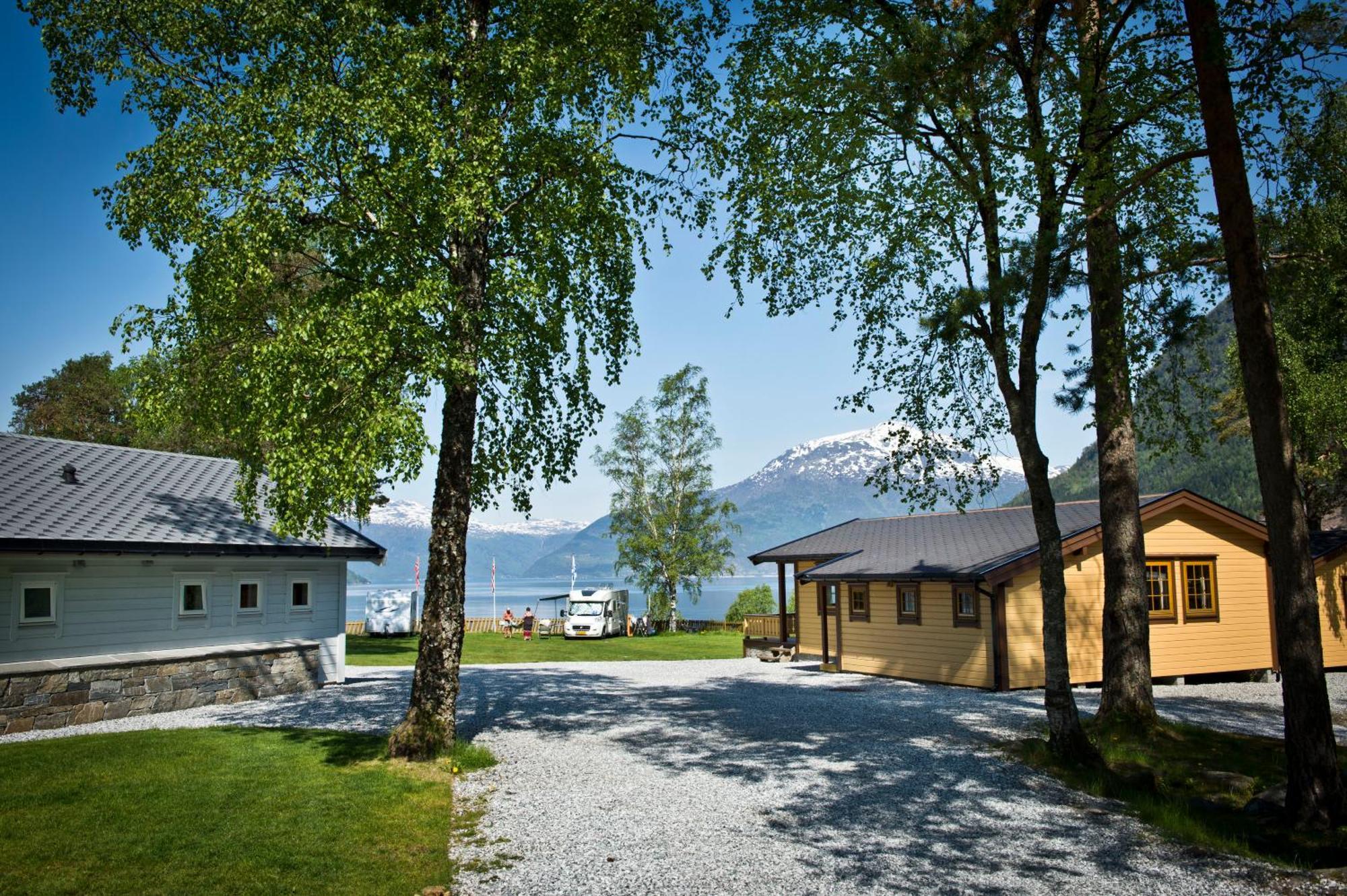 Hotel Kinsarvik Camping Esterno foto